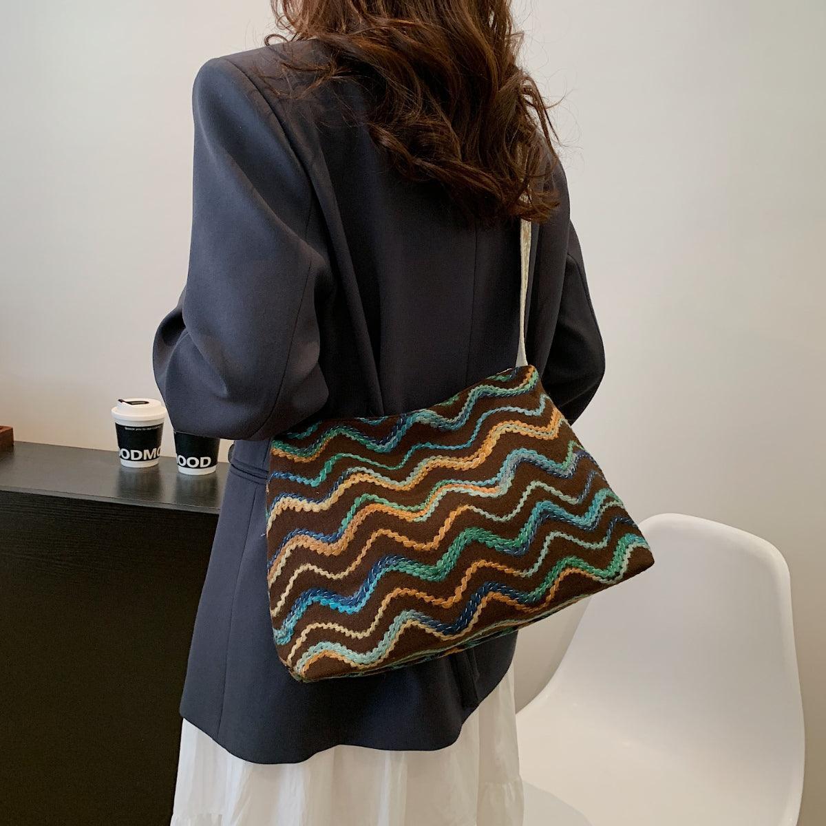 Adjustable Strap Medium Shoulder Bag.