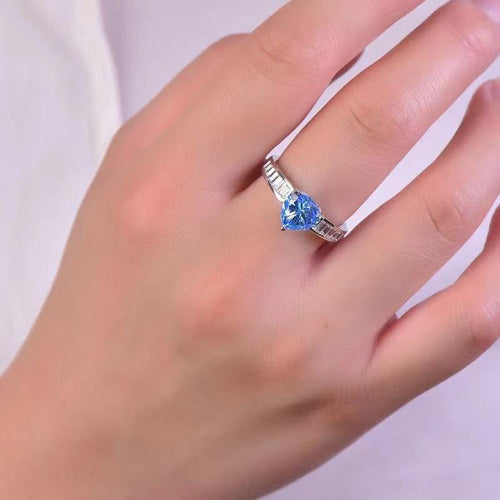 2 Carat Moissanite 925 Sterling Silver Ring.