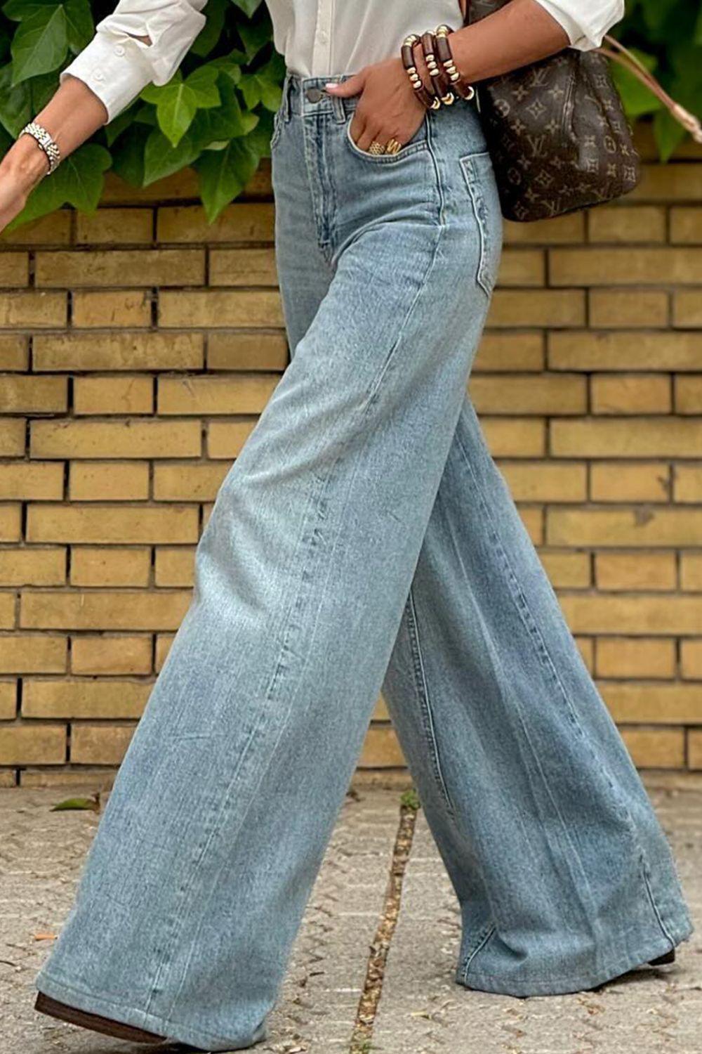Wide Leg Jeans with Pockets.