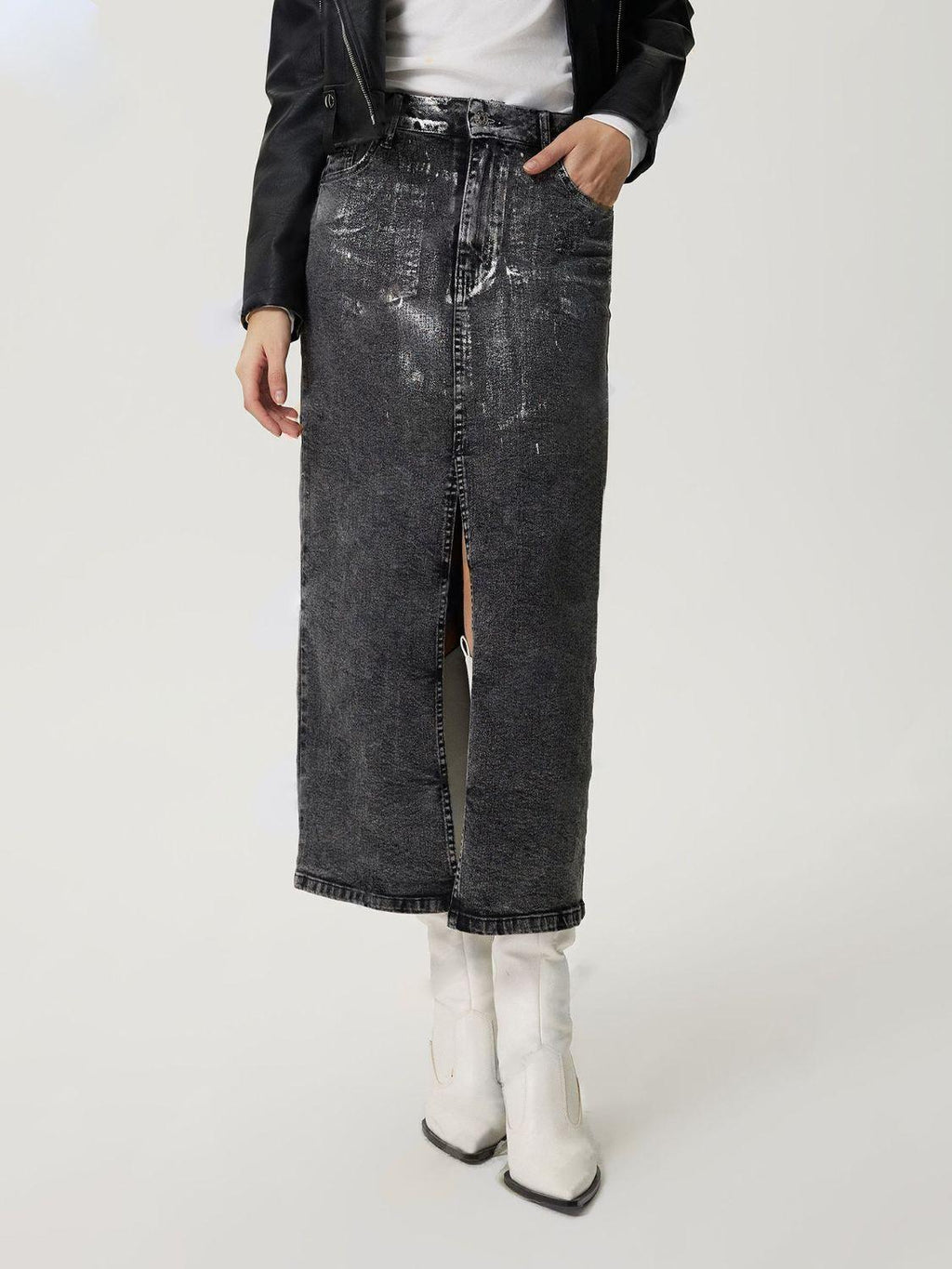 Slit Midi Denim Skirt with Pockets.