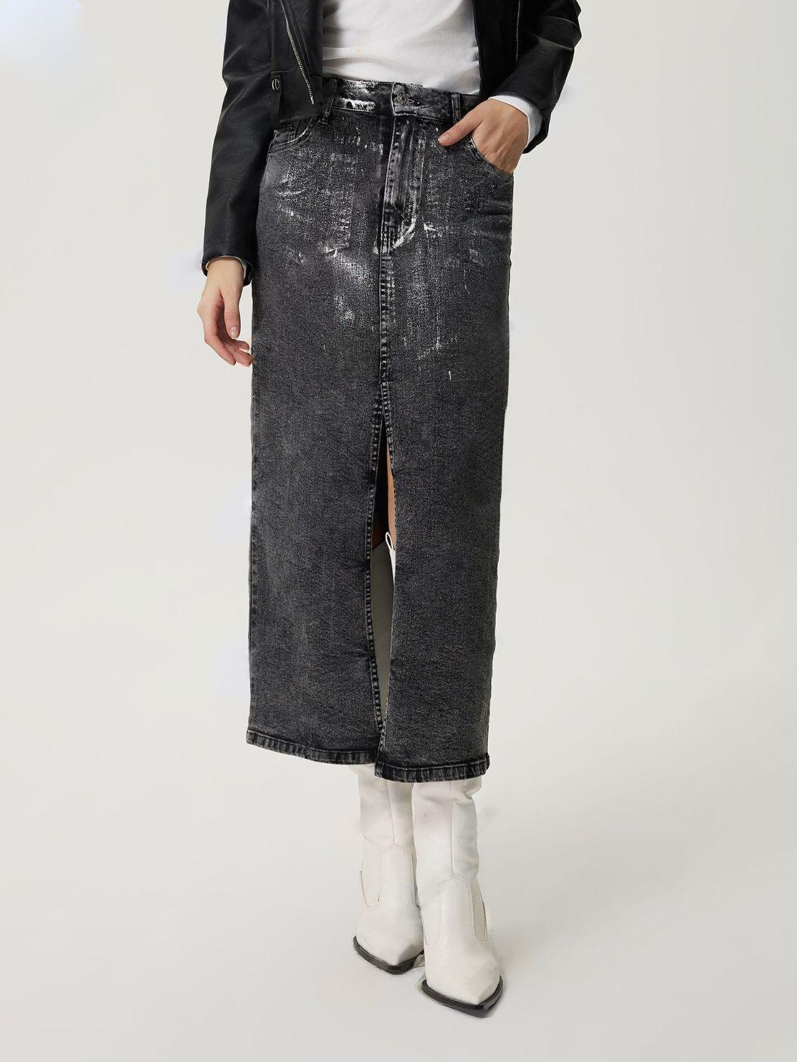 Slit Midi Denim Skirt with Pockets.