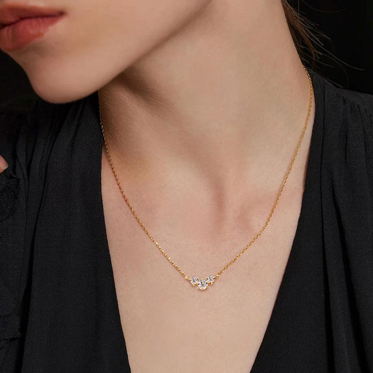 925 Sterling Silver Inlaid Moissanite Necklace.