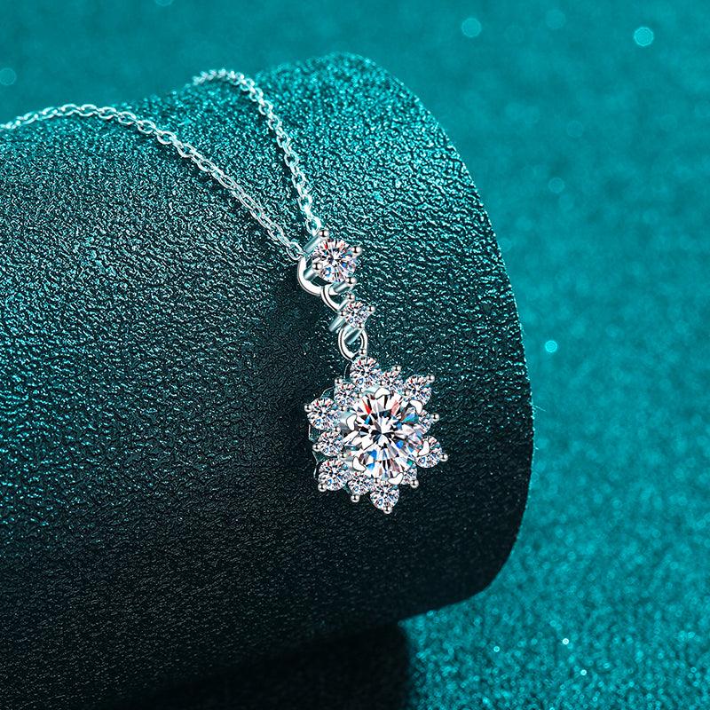 1 Carat Moissanite Zircon 925 Sterling Silver Necklace.