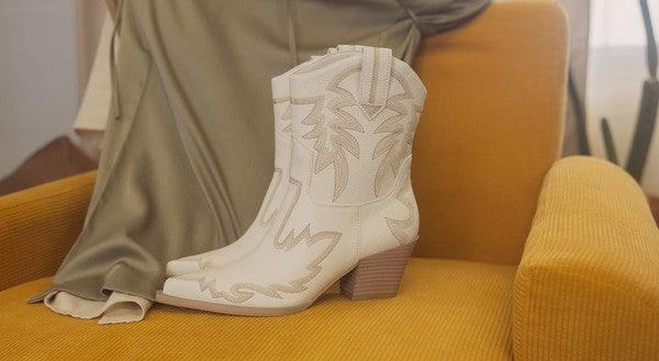 OASIS SOCIETY Nantes - Embroidered Cowboy Boots - SHANKARA CHÉRIE